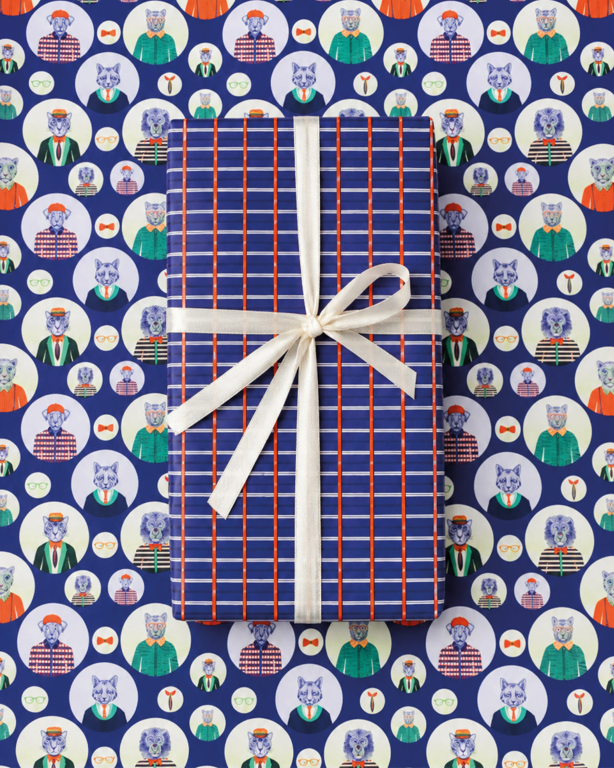 Rollo de papel de regalo Oxford: regalo con la cara B sobre papel de la cara A
